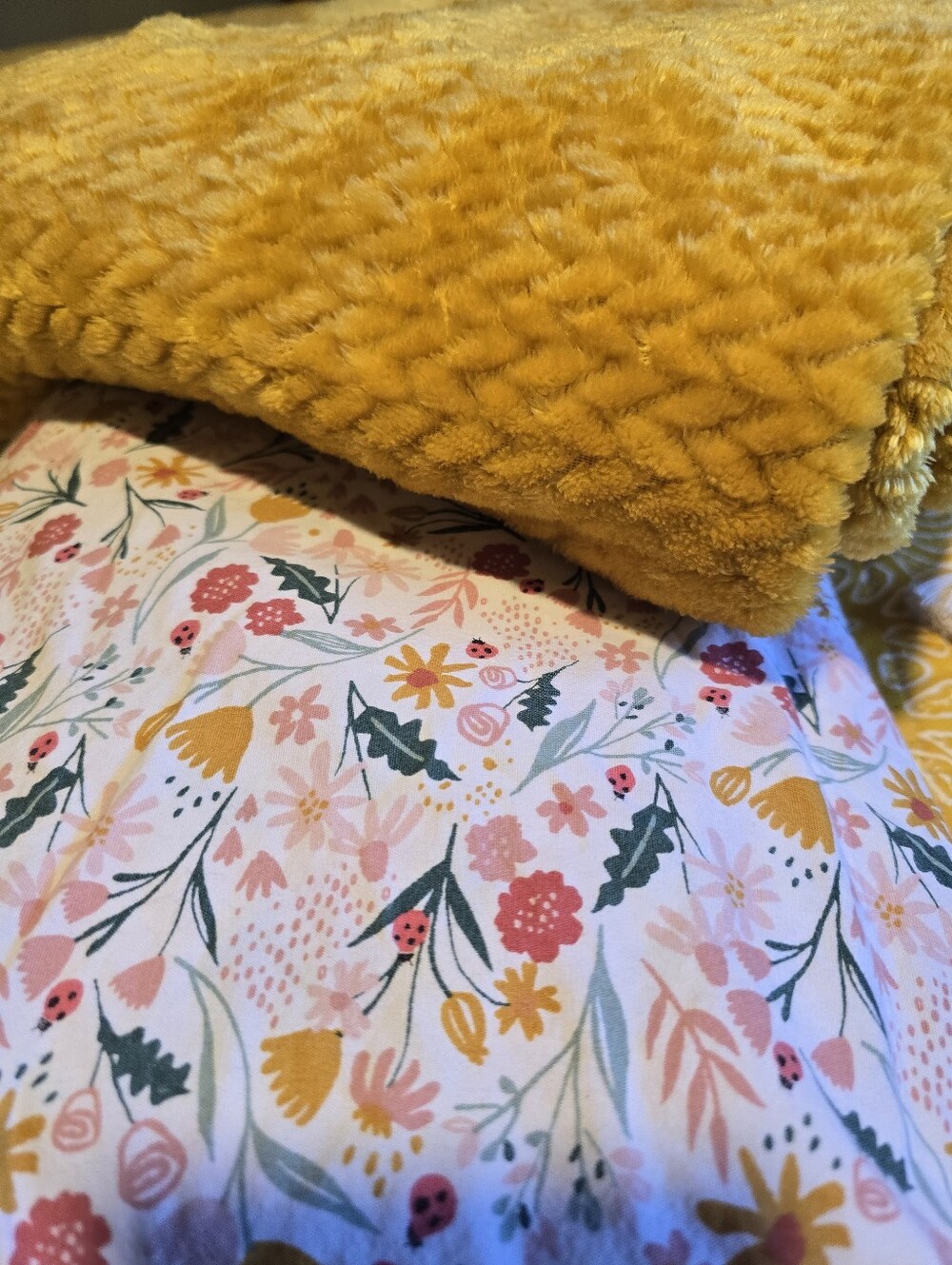 Plush Mustard Yellow Blanket with Floral Cotton Twin Sheet Set